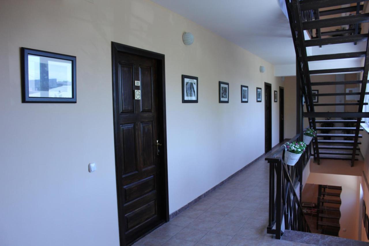 Guest House Zvanba Гагра Екстер'єр фото