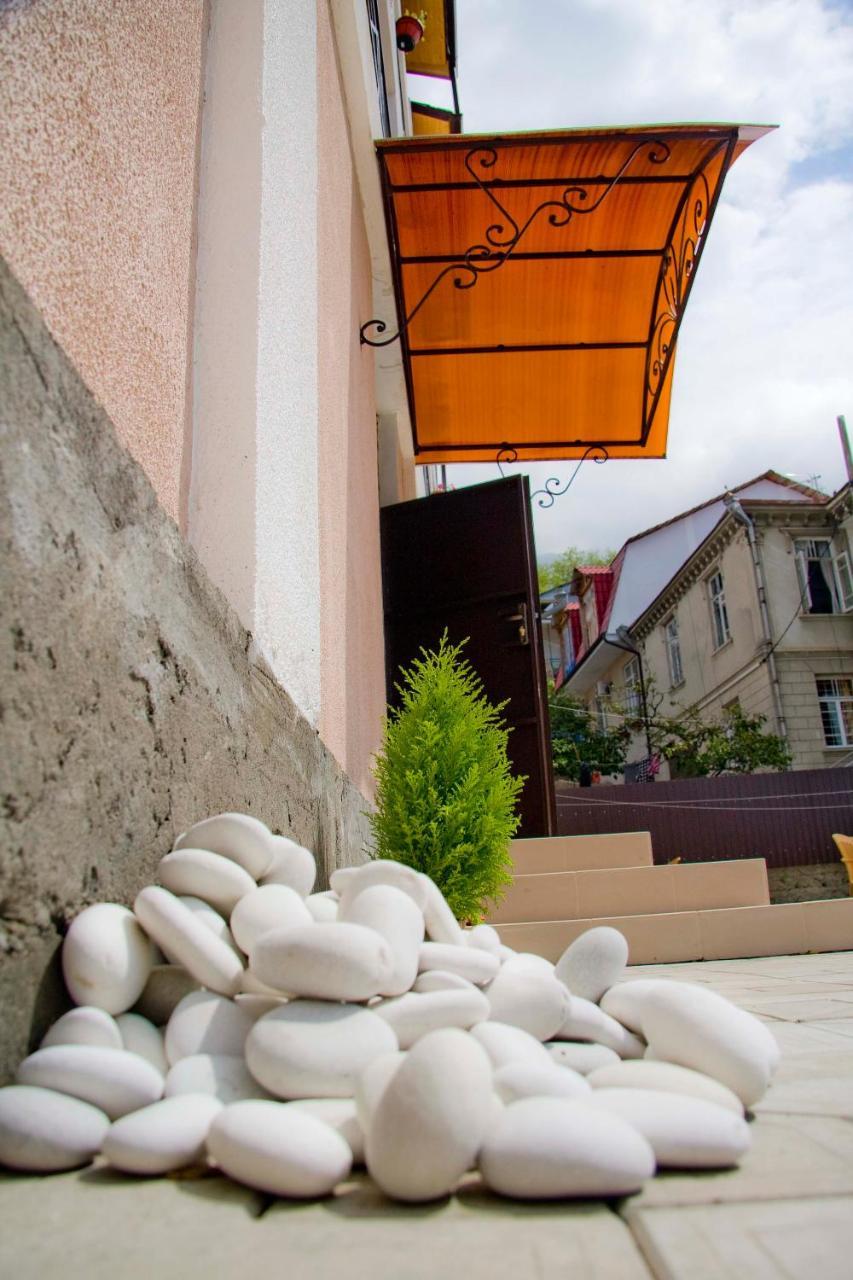 Guest House Zvanba Гагра Екстер'єр фото
