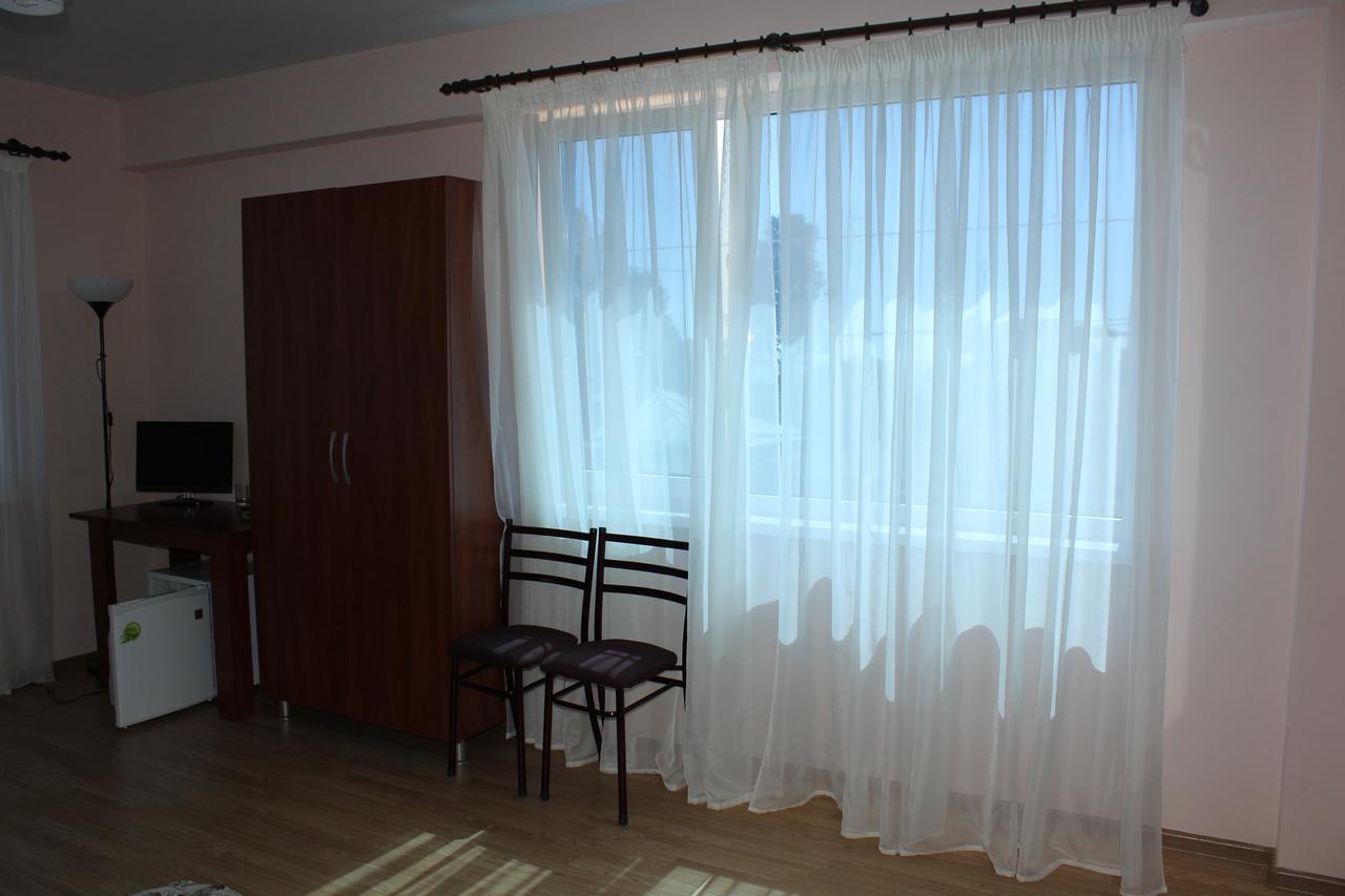 Guest House Zvanba Гагра Екстер'єр фото