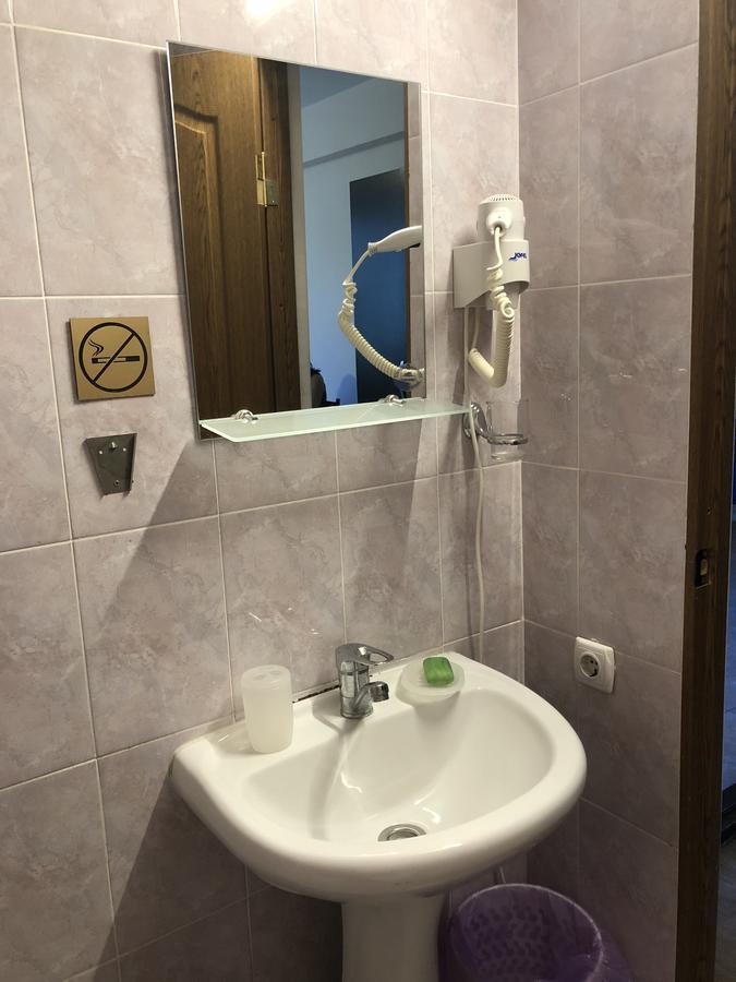 Guest House Zvanba Гагра Екстер'єр фото