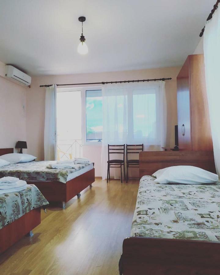 Guest House Zvanba Гагра Екстер'єр фото